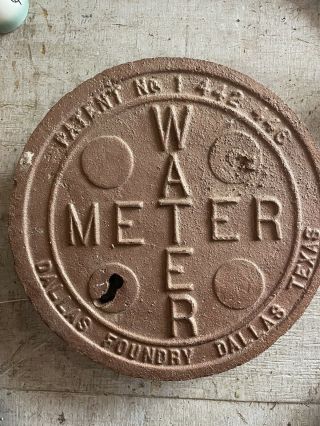 Vintage Water Meter Cover: Dallas Foundry Dallas Texas 12 “diameter Cast Iron