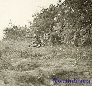 Ambush Wehrmacht Mg - 34 Machine Gun Team Set Up At Edge Of Field At Ready