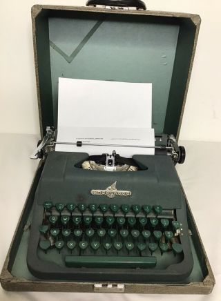 Vintage Underwood Universal Typewriter Green Keys W/case