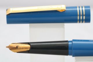 Vintage (c1980) Osmiroid Easy Change Italic Medium Fountain Pen,  Blue