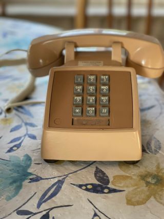 Vintage Western Electric Bell System Beige 2500 Push Button Desk Phone