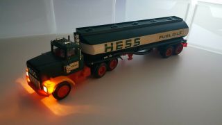 Vintage Hess Tanker Truck Lights Work 2