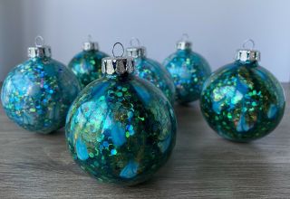 Vintage Ameri Christmas - 6 Blue Green Glitter Glass Ball Ornament