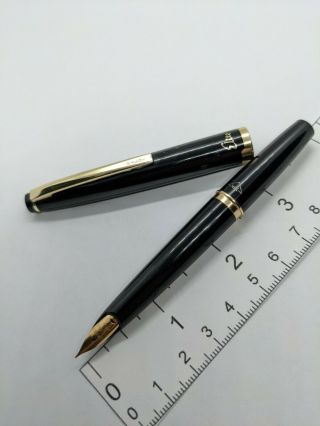 Vtg Black Gt Pilot Elite Short Pocket Fountain Pen - 18k F Nib