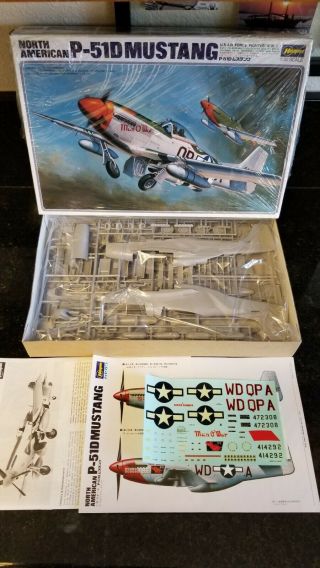 Vintage Hasegawa P - 51d Mustang 1/32 Scale Plane Model Kit