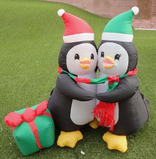 Gemmy Hugging Penguins Christmas Airblown Inflatable 42 " Tall