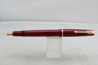 Vintage (c1953 - 60) Parker Duofold Victory MKV Fine Burgundy Fountain Pen 2