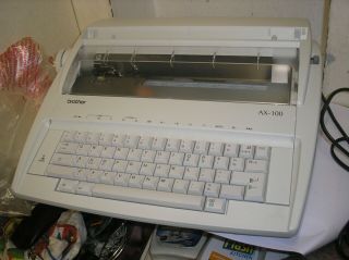 Brother Electronic Electric Typewriter Ax - 100 Portable