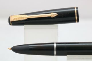 Vintage (c1964) Parker 17 Lady Fine Fountain Pen,  Black & Rolled Gold Trim