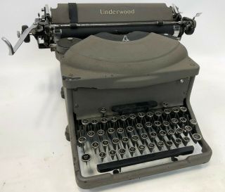 Vintage Antique Heavy Steel Underwood 24 Metal Mechanical Typewriter Needs Work
