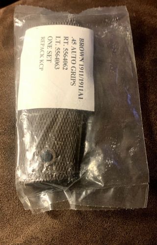 Colt 1911/1911a1.  45 Auto - Grips Military Issue Replacement Set,  In Wrap