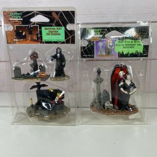Lemax Spooky Town Halloween Out For A Bite Graveyard Shift Vampire Skeleton Tomb