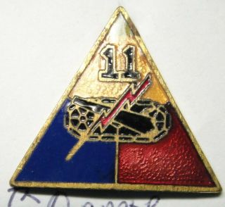 Wwii Us Army 11th Armor - Dui Di Crest - Pinback