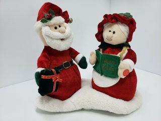 Rare Pan Asian Creations Santa & Mrs Claus Animated We Wish You Merry Christmas