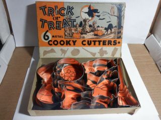 1960s Halloween Cooky Cutters Set 6 Witch Black Cat Pumpkin Bat Owl Broom Cookie