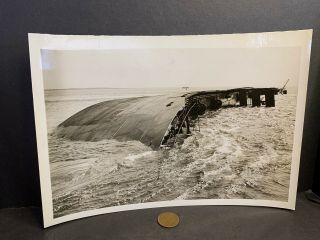 Ww2 Us Photo,  Sinking Ship,  Atlantic Seaboard,  8 - 1 - 1942,  Explosion Victim 70