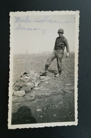 Ww2 U.  S.  Military Soldier By Deceased German Soldier Photo Germany