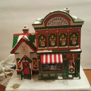 Dept 56 The Orginal Snow Village Series Mainstreet Gift Shop Lights Up