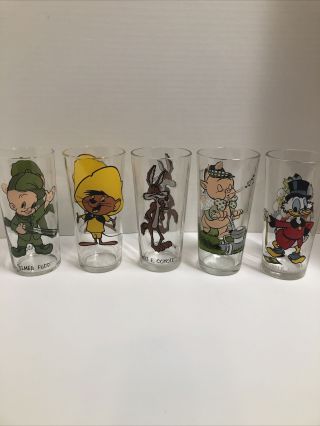 3 Vintage 1973,  1 - 1976 & 1 - 1978 Warner Bros.  Looney Tunes Pepsi Collectors Glass