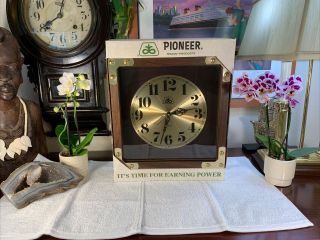 Vintage Pioneer Seed Co.  Wall Clock Wooden Battery Operated Quartz Movement