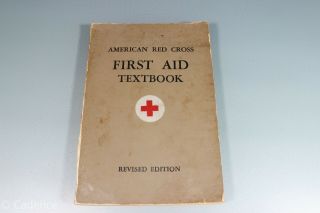 Us Ww2 Army American Red Cross First Aid Textbook.  1945 Printing.  Handy Mi452