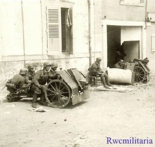 Best Wehrmacht Troops At Ready W/ Leig.  18 7.  5cm Inf Howitzer Guns On Street