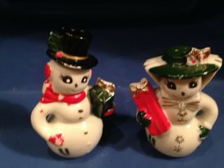 Vintage Christmas Snow Couple Salt And Pepper Shaker Set