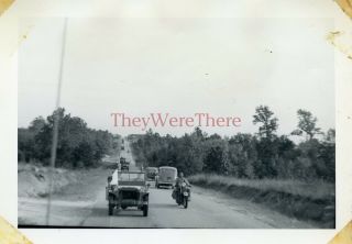 Wwii Photo - 1st Armored Division - Willys Mb Jeep & Us Army Motorcycle Motor Pool