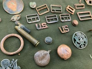 77 pc Antique VTG US Civil War 1890s - 1900s WW1 & 40s WW2 Relics Buckles Buttons 3