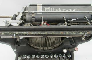 Underwood Typewriter Large Heavy 14.  7kg 3