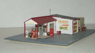 Ho Scale Model Lighted Train Building Accessory - Texaco Fire Chief Gas Station