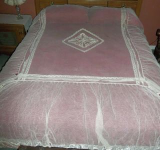Vintage Ecru Net Lace & Center Applique Bedspread 92 X 89 Top Bed Cover