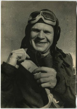 Wwii Large Size Photo: Russian Air Force Flying Ace Pilot,  1944