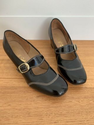 Vintage 1960s Shoes Black Patent Leather Size Au 7.  5 B Mod Vtg 60s Footrest
