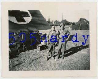 Wwii Us Gi Photo - Medics Pose By Mess Tent In Hospital Camp Normandy ? France