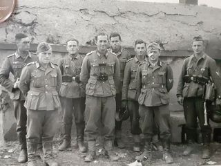 WW2 German Army / Wehrmacht photo Soldiers in field uniform helmet. 2