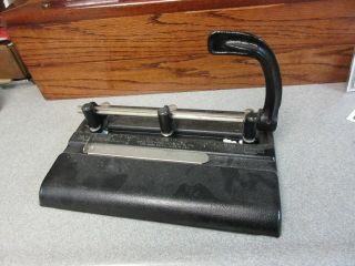 Vintage Master Products : Los Angeles,  Ca Usa : Heavy Duty Three Hole Puncher