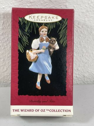 Vintage Hallmark Christmas Tree Ornament Dorothy And Toto Wizard Of Oz Collect