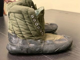 Korean War Era Dprk Or Chinese Pla Quilted / Rubber Boots,  Rare