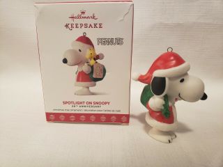 Hallmark 2017 Spotlight On Snoopy 20th Anniversary Santa Ornament 2