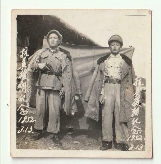 Korean War Pva Soldiers Broomhandle Mauser C96 Photo In Korea 1952 Volunteers