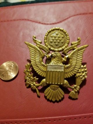 Vintage.  Army Officers Hat Badge Pin.  Wwii.  Brass Eagle.  E Pluribus Unum.