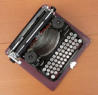 CONTINENTAL Typewriter,  Vintage Typewriter,  Black Typewriter,  Workinng Typewrite 2