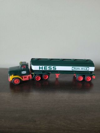 Vintage 1984 Hess Gasoline Fuel Oil Tanker Truck Bank Old Toy
