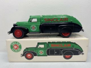 1939 Sinclair Dodge Flyer Tanker Bank Truck Car Vintage Die - Cast 1994 Ertl Nib