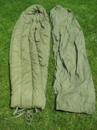 Vintage Us Army Military M - 1949 Mountain Sleeping Bag - Large & M - 1945 Outer Case