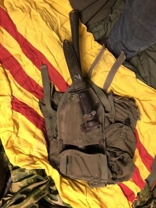 Vietnam Arvn Rucksack Ranger With Etool & Carbine Bayonet