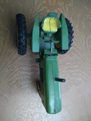 John Deere 3010 Tractor 1:16 Scale