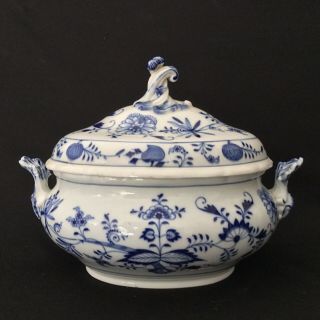 Meissen Vintage Soup Tureen Blue And White