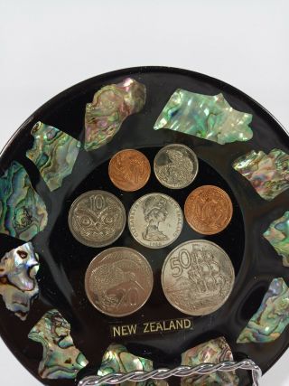Vintage: Zealand Abalone And Coin Souvenir Plate,  Resin. 3